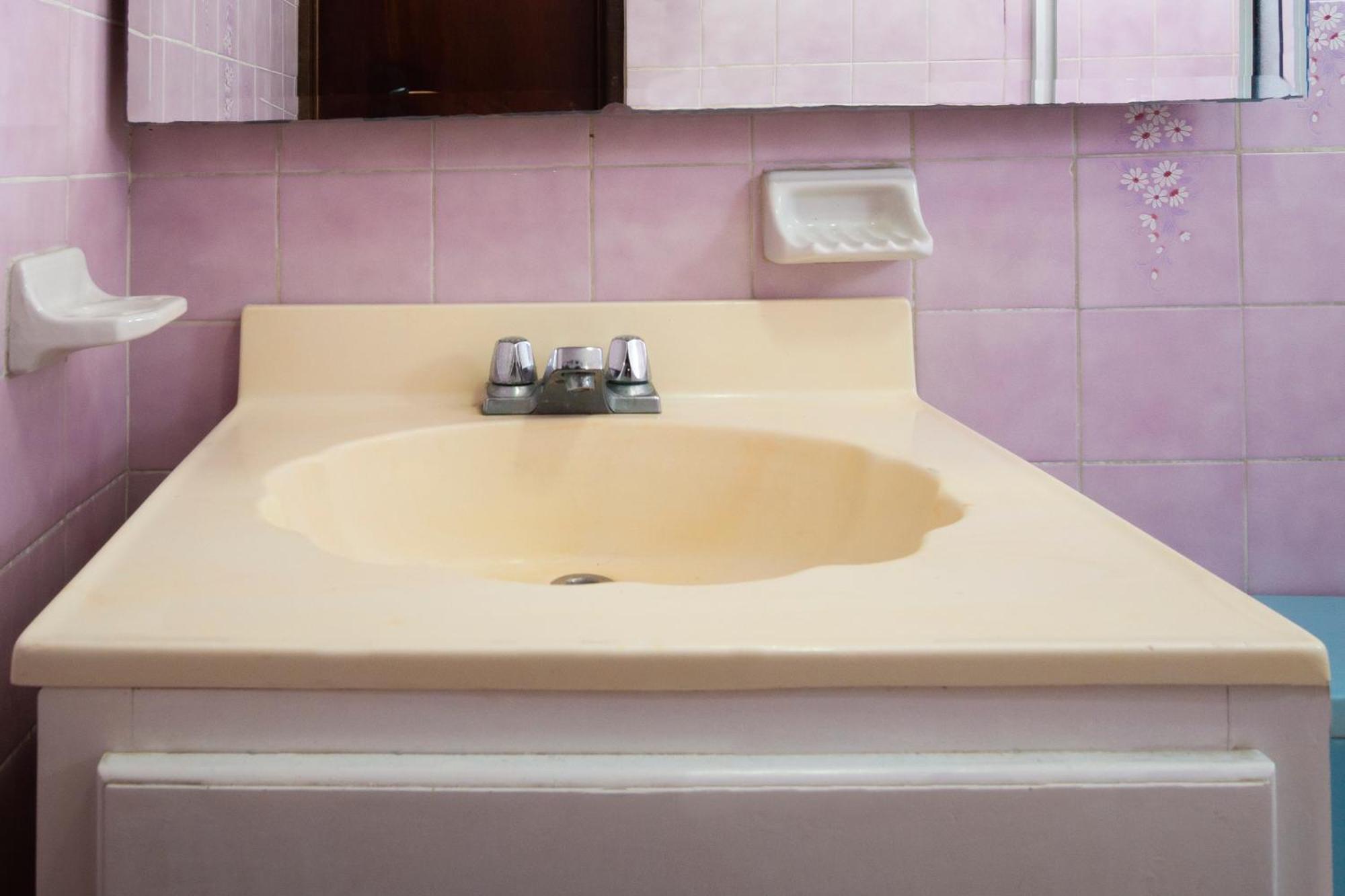 Oyo Hotel Hacienda Don Luis, Розаріто Екстер'єр фото A cultured marble vanity top