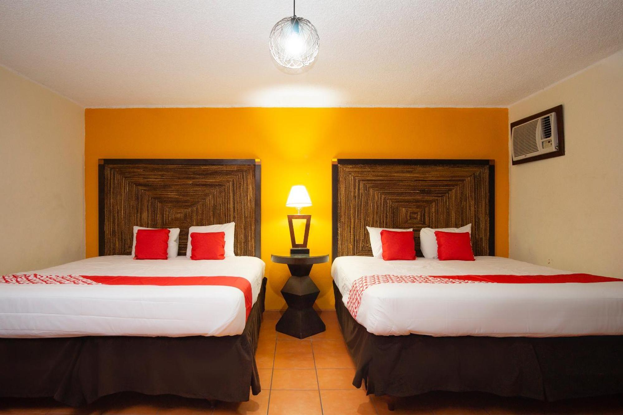 Oyo Hotel Hacienda Don Luis, Розаріто Екстер'єр фото A typical OYO hotel room in Mexico City