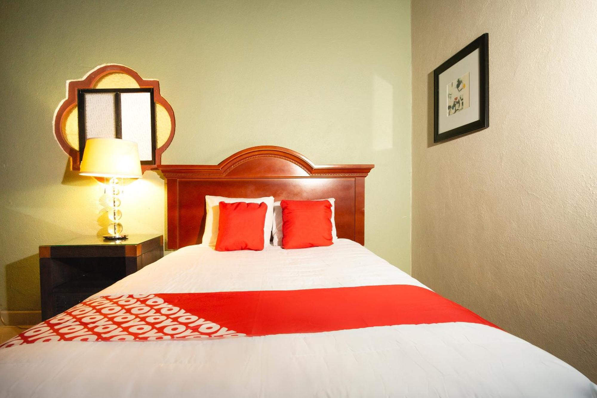 Oyo Hotel Hacienda Don Luis, Розаріто Екстер'єр фото A room at the hotel