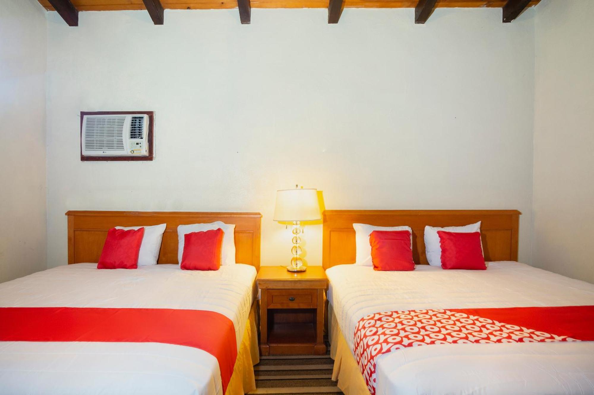 Oyo Hotel Hacienda Don Luis, Розаріто Екстер'єр фото A typical room at the hotel